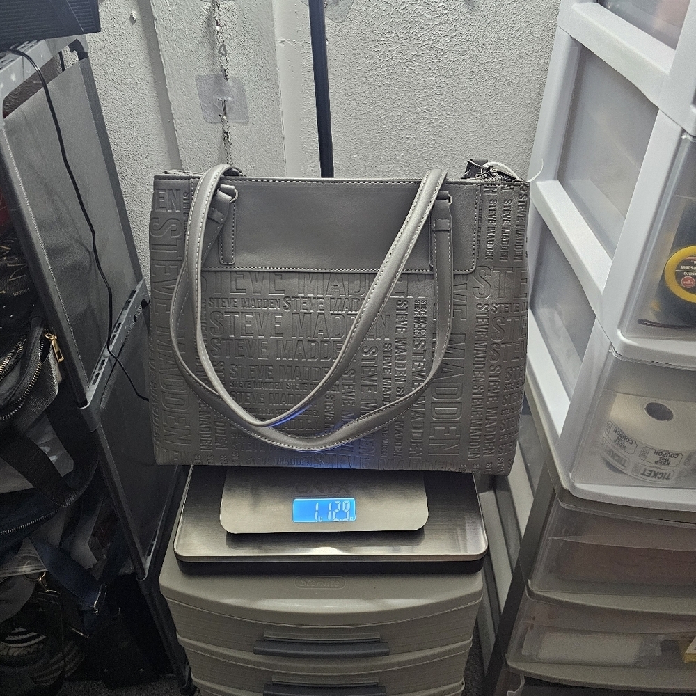 Steve Madden Gray Messenger Bag with Sturdy Strap - Picture 3 of 3